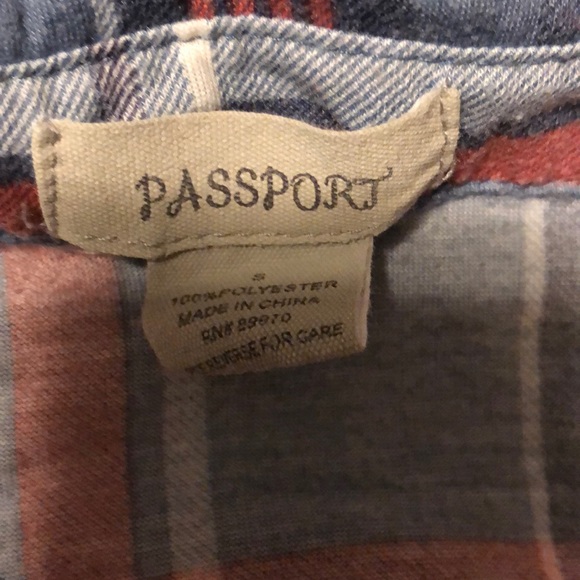 Ladie’s flannel button up - Picture 5 of 5